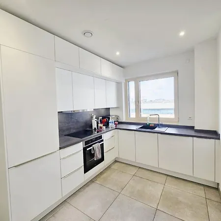 Convenience&comfort 1br Flat With Terrace&free Parking * 卢森堡