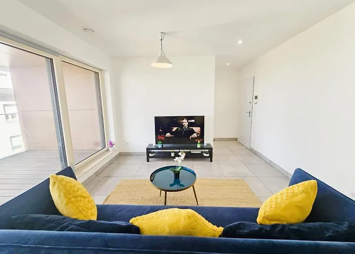 Convenience&comfort 1br Flat With Terrace&free Parking 卢森堡