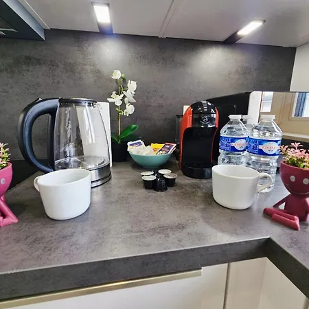 Convenience&comfort 1br Flat With Terrace&free Parking *