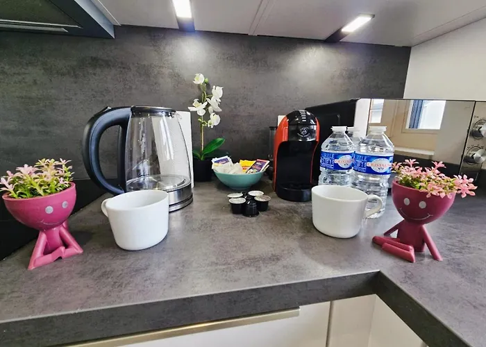 Convenience&comfort 1br Flat With Terrace&free Parking *