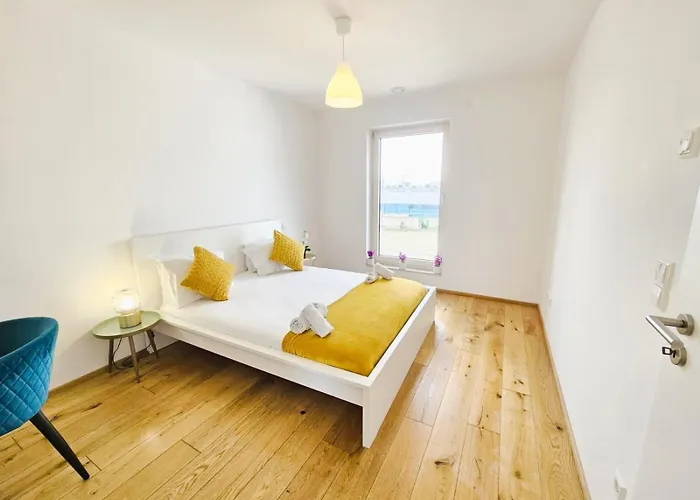 Convenience&comfort 1br Flat With Terrace&free Parking Luxemburg